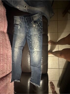 STS Blue Mid-Blue Pearl-Embellished Cropped Jeans